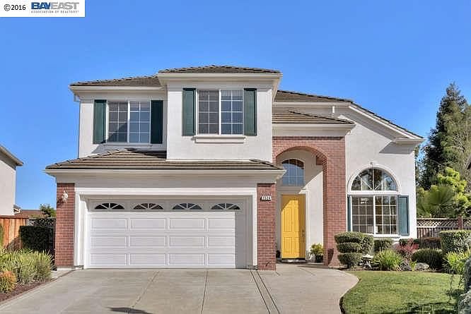 1st image of 2524 Heritage Way