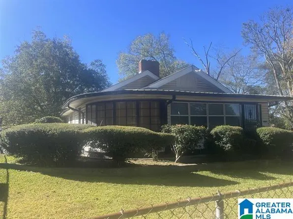 5142 Hillside Dr, Fairfield, AL 35064