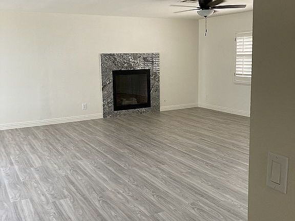 3rd image of 621 Mosswood Dr