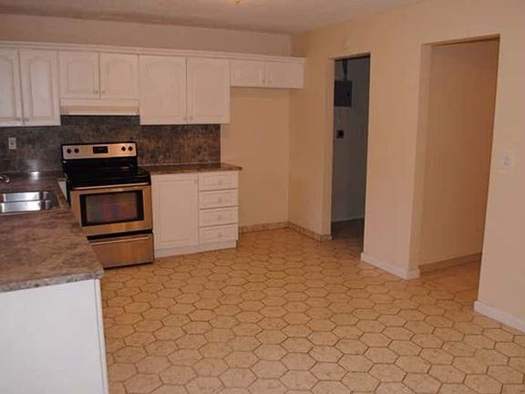 5th image of 9730 NW 20th Pl