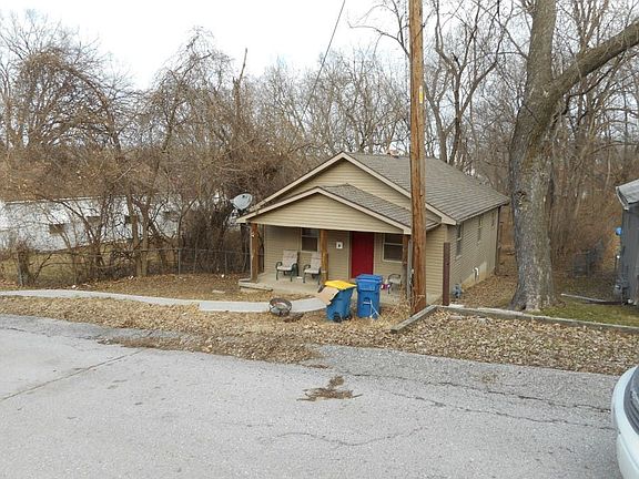 2nd image of 11214 Felton St