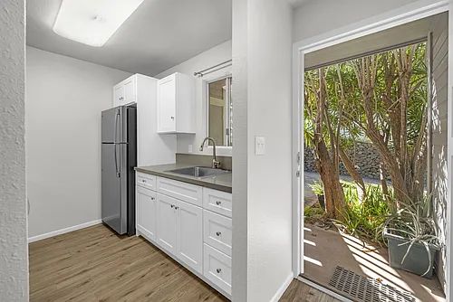160 Keonekai Rd Photo 1