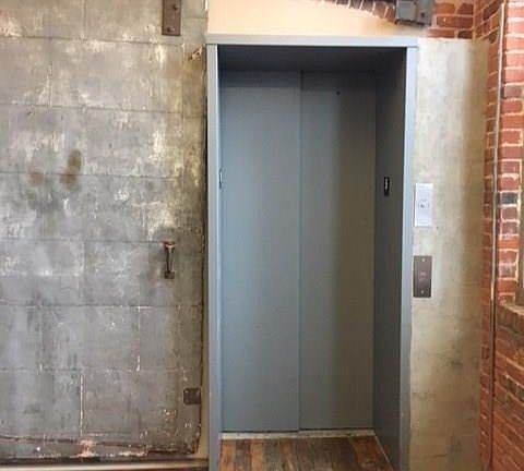 2nd image of 404 Roosevelt Ave #501U
