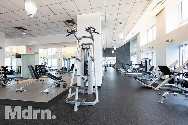 Rented by Mdrn Residential | media 39