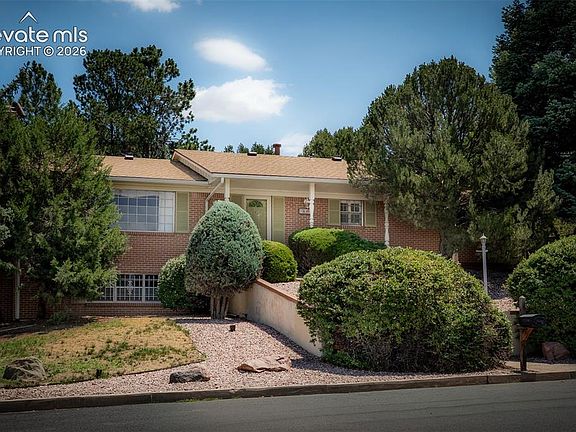 2nd image of 3135 Lees Ln