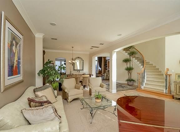 4th image of 2216 Fountain Glen Ln