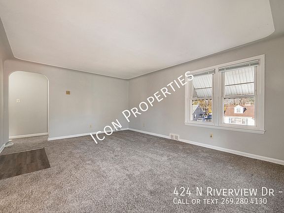 4th image of 424 N Riverview Dr #3
