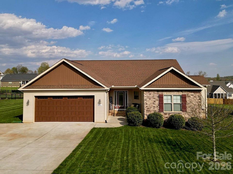 1st image of 156 Greythorn Dr