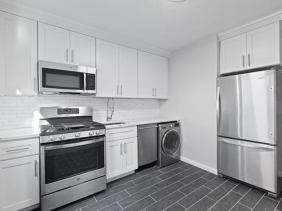 4th image of 219-61 74th Ave Floor 1