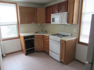 3635 214th Pl APT 2R, Bayside, NY 11361