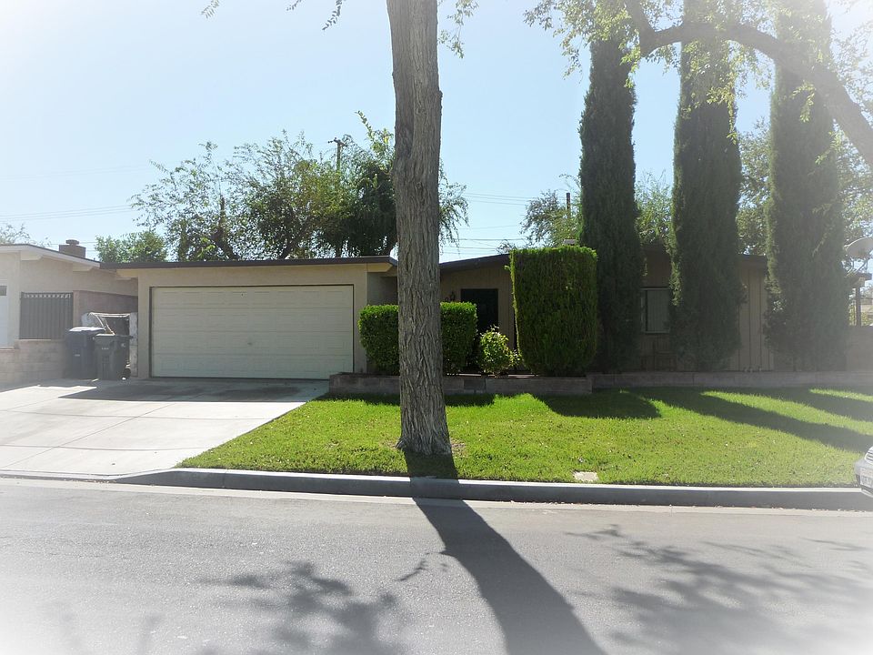 1st image of 750 W Avenue H13