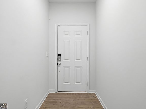 5th image of 230 Point Place Dr #3