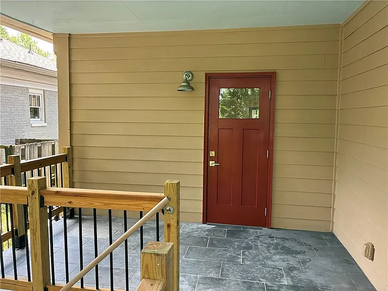 1088 Sanders Ave SE — Photo 34