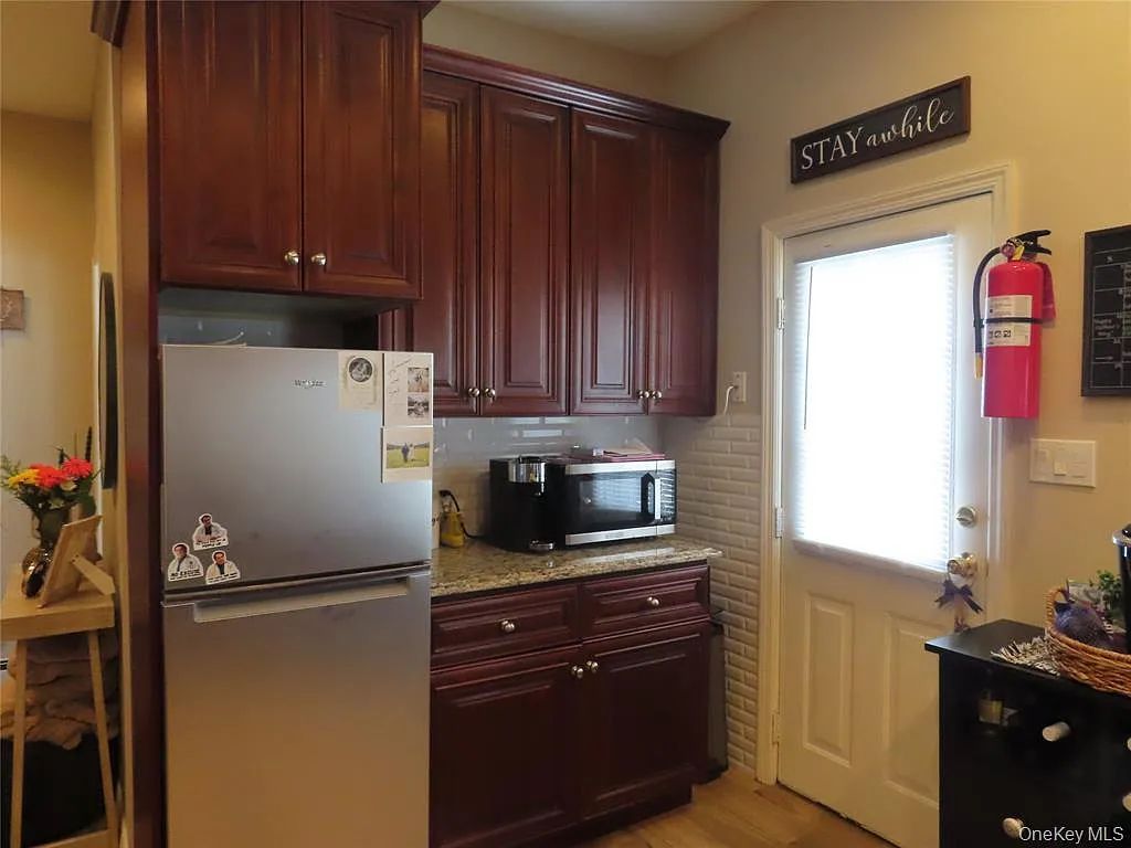 1 bed, 1.0 bath, 500 sqft, $2,300 — Photo 3