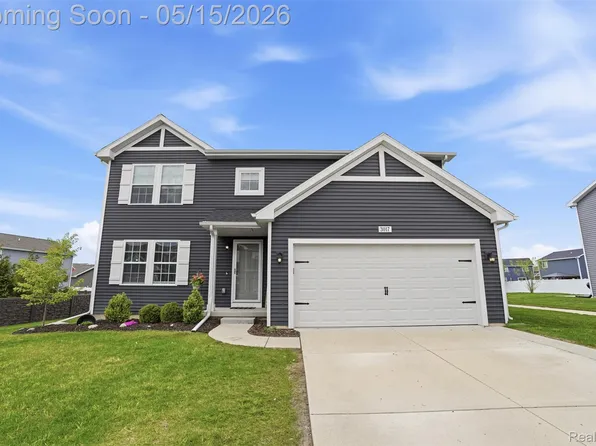 3017 Ivy Wood Cir, Howell, MI 48855