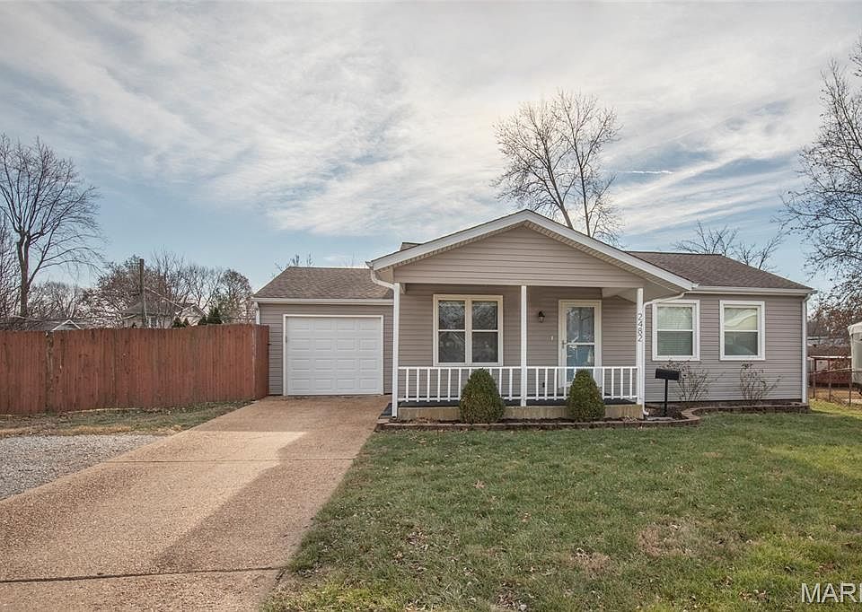 1st image of 2482 Bonniebrook Dr