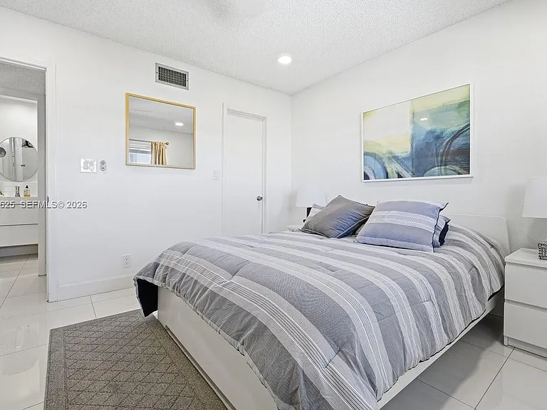 1501 S Ocean Blvd #307 — Photo 17