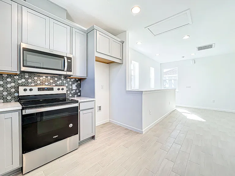 5358 Lake Virginia St #A — Photo 14