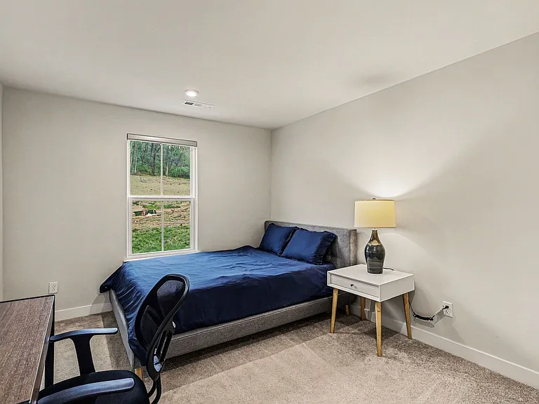 1049 Mountain View Dr — Photo 17