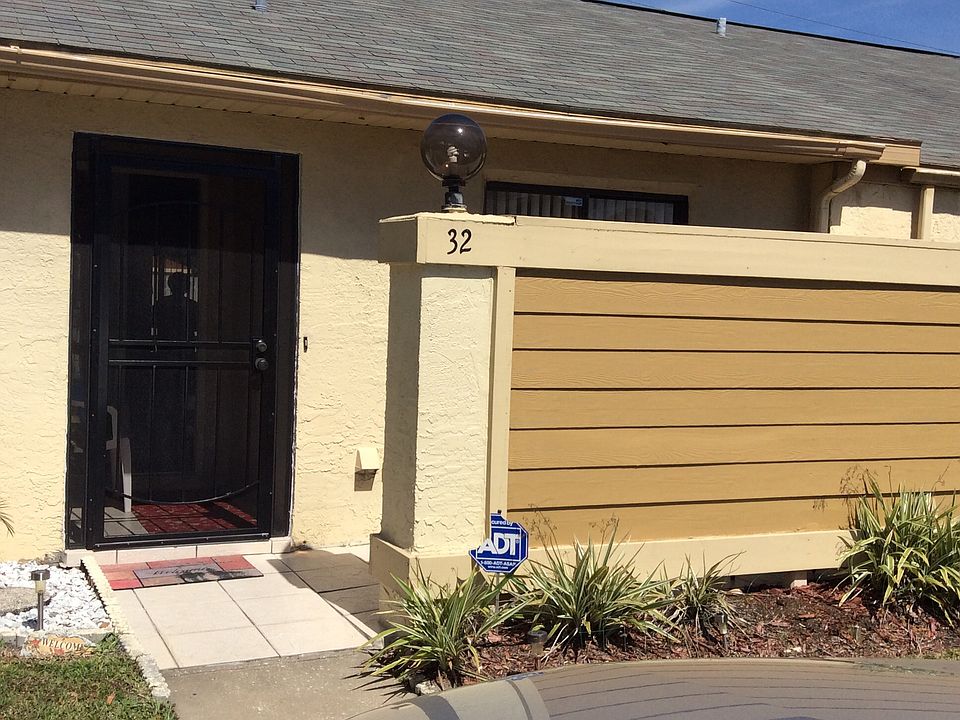 1st image of 32 Silver Falls Cir