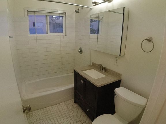 5th image of 924 Hancock Ave #7A