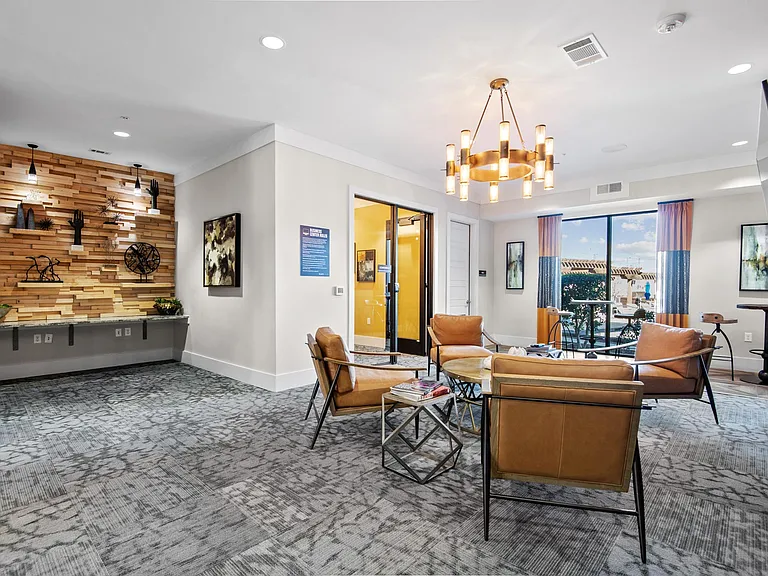 The Flats at Palisades — Photo 36