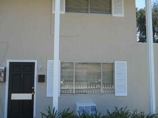 1st image of 2514 Bristol Ave