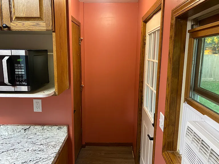 2412 Cowern Pl E — Photo 18