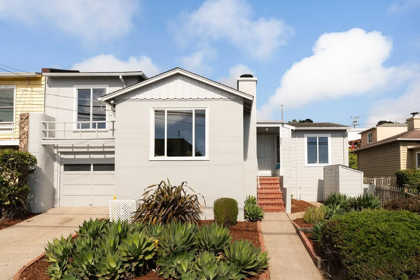 3 bed, 1.5 bath, 1880 sqft, $6,450 — Photo 1