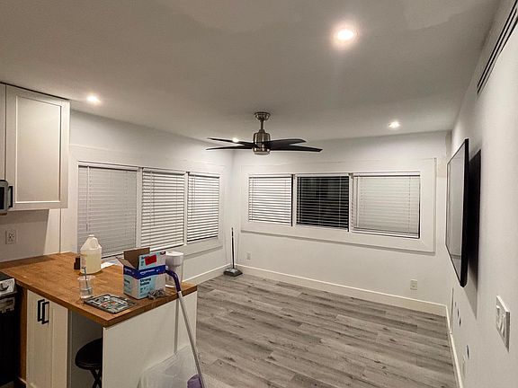 5th image of 320 NE 57th St #320