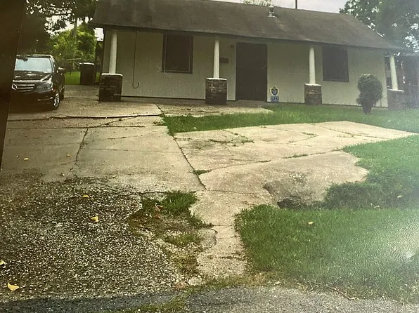 1727 N 15th St, Baton Rouge, LA 70802