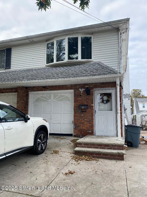 61 Heinz Ave, Staten Island, NY 10308