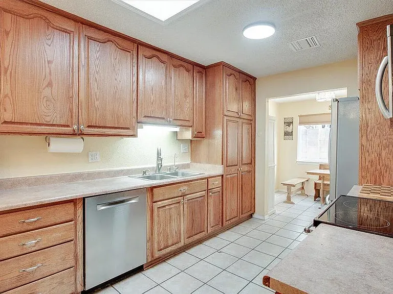11801 Tracy Ct NE — Photo 26