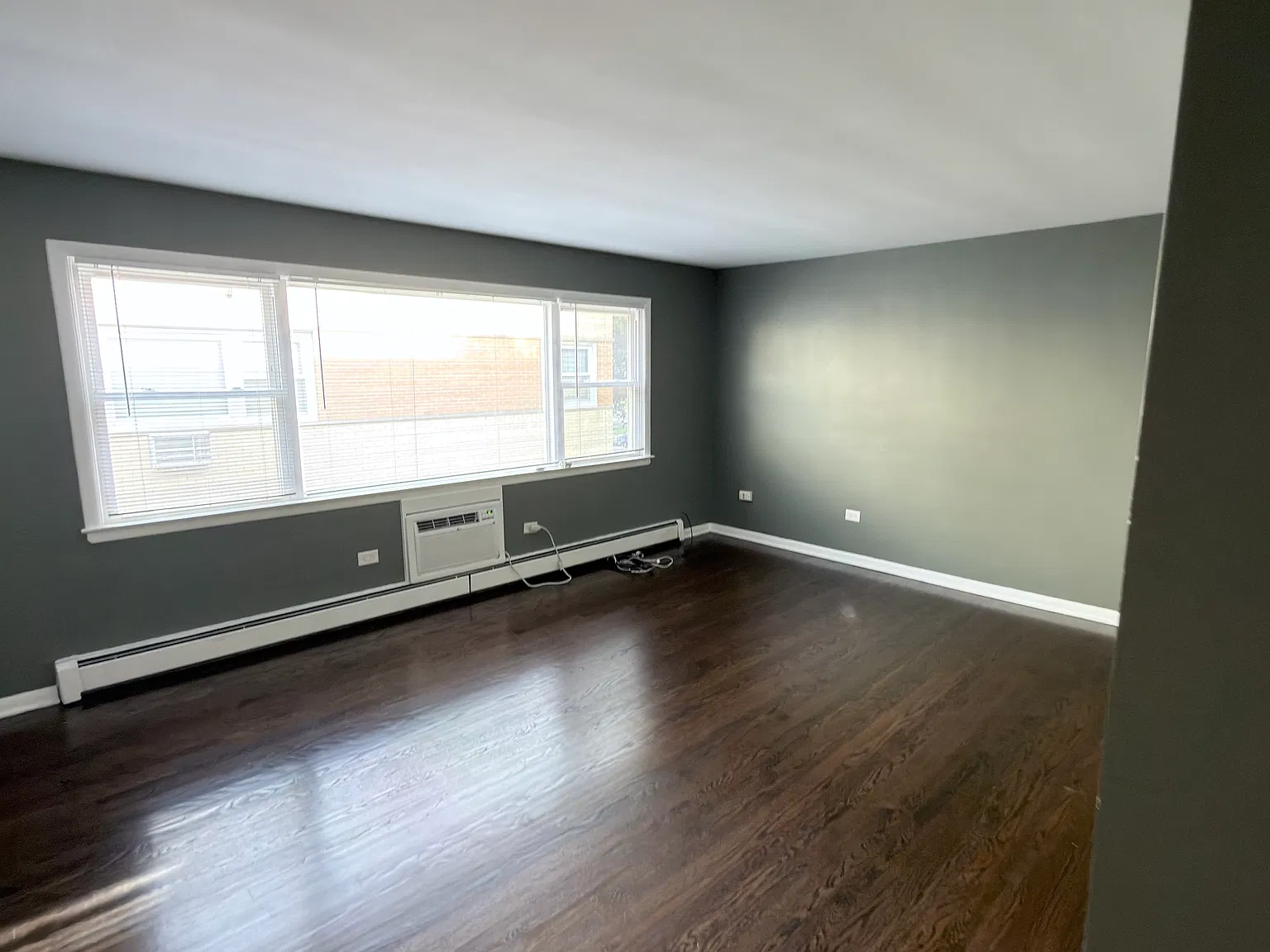 2 bed, 1100 sqft, $1,800 — Photo 1