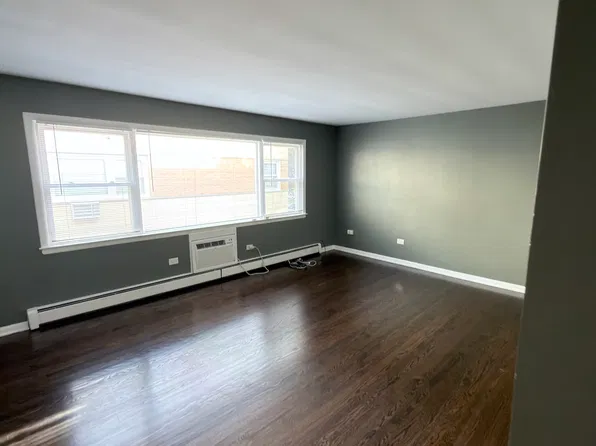 8642 W Berwyn Ave #2, Chicago, IL 60656