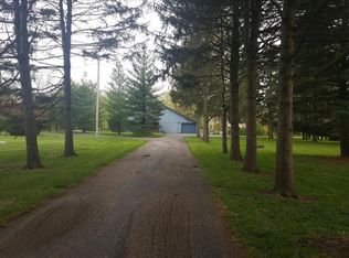 975 Cara Chris Ln, Forsyth, IL 62535