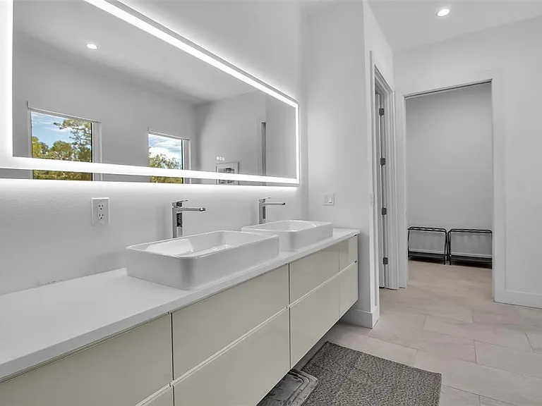 2231 Wood St — Photo 17