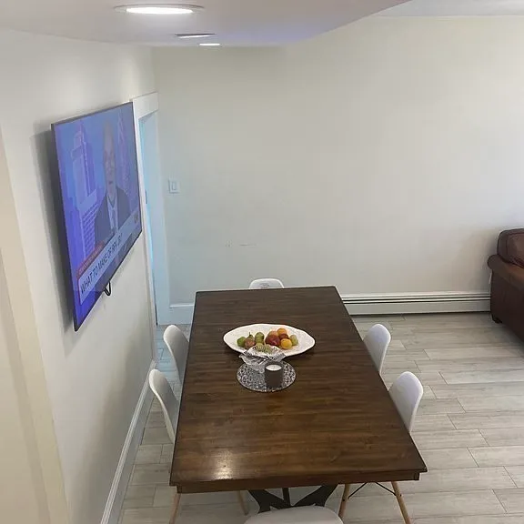 4 Woodbine St #2 — Photo 10