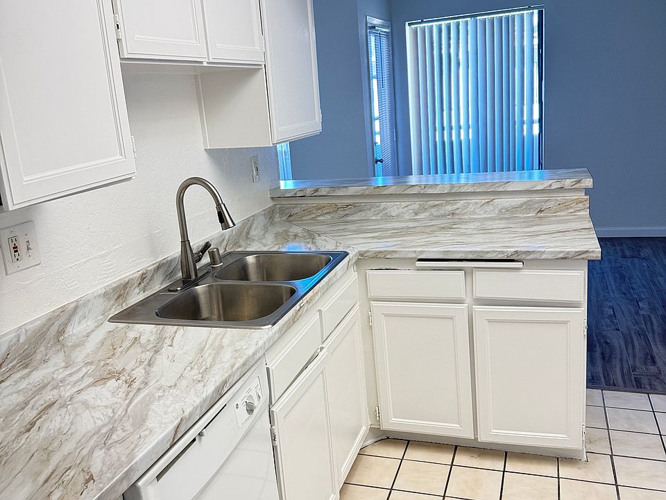 1st image of 18144 Burbank Blvd Unit 103