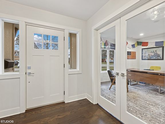 4th image of 525 S Madison Ave