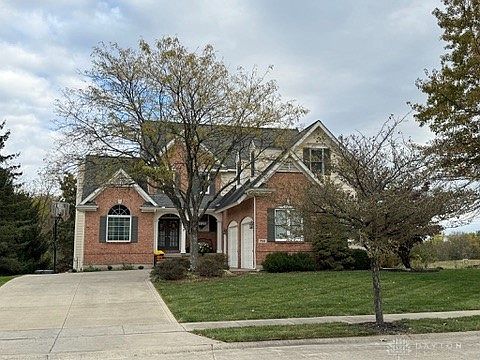 3rd image of 768 Lake Bluff Ct