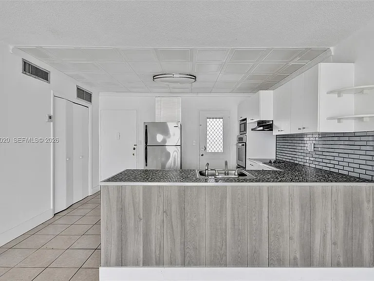 2920 Point East Dr #N408 — Photo 8