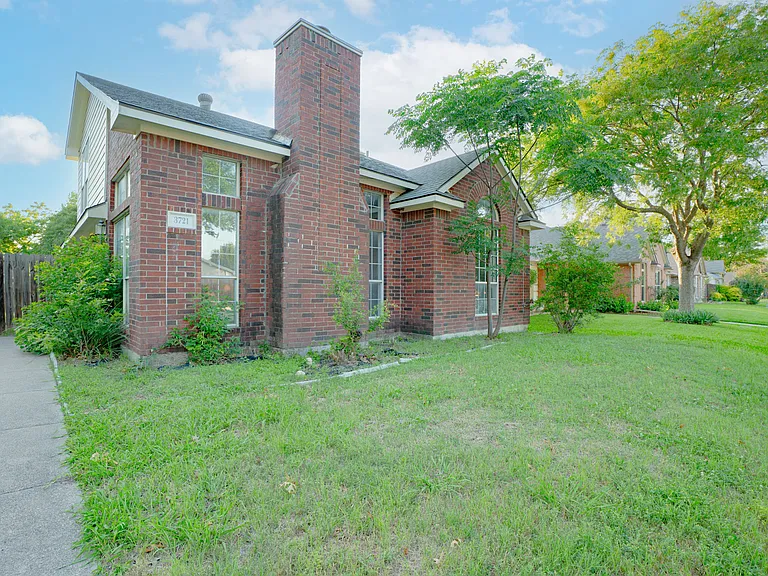 3721 Smartt St — Photo 3