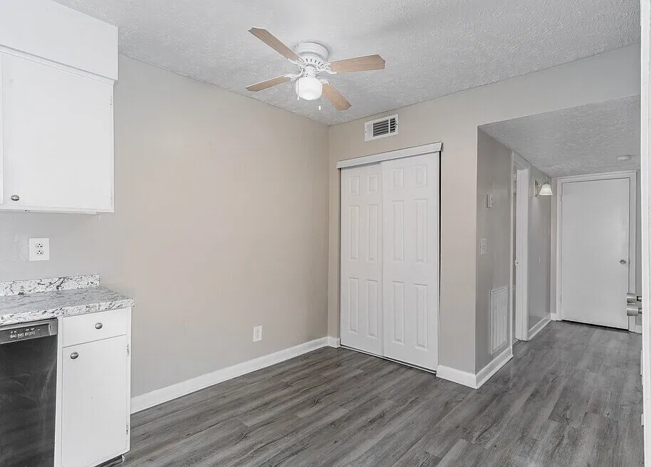 J173-4601 Packard Dr — Photo 4