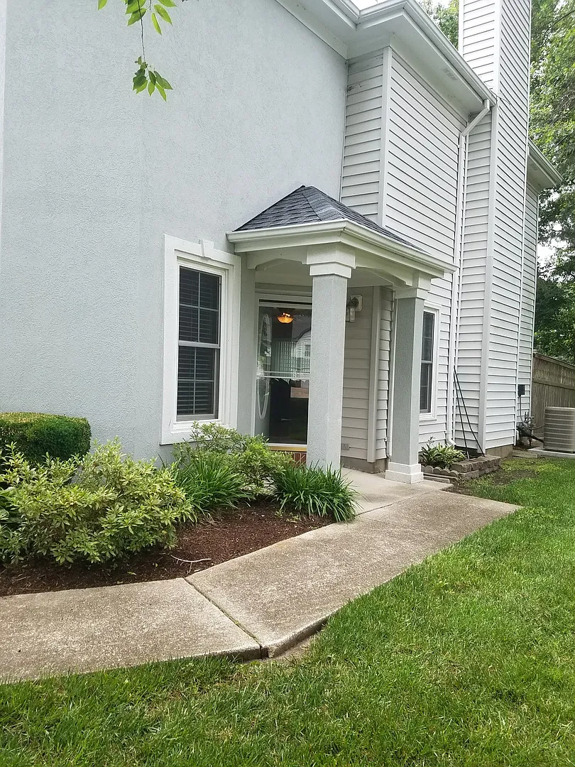 Fantastic Town Home On Greenbrier Fairways Golf Course! — Photo 2