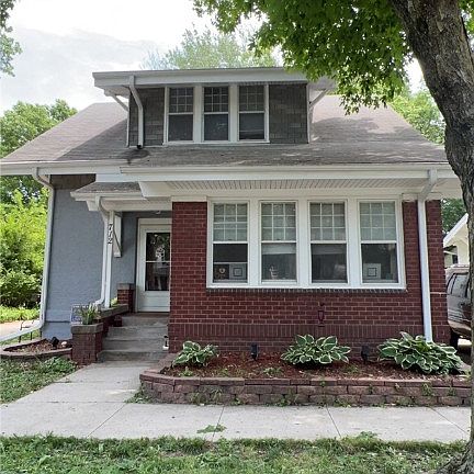 3rd image of 712 Hodge Ave