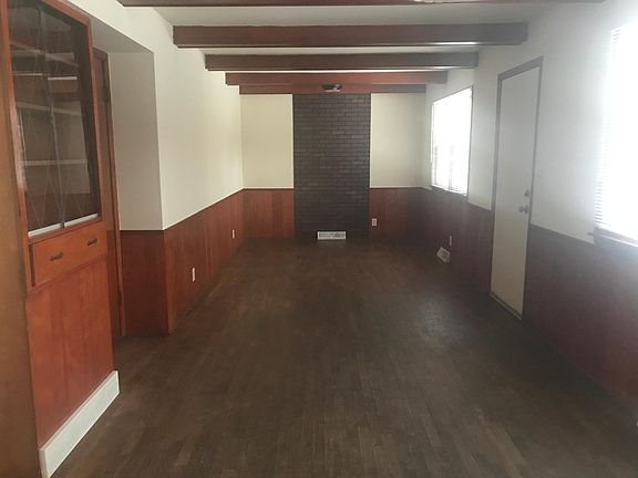 4th image of 321 Hoover Blvd