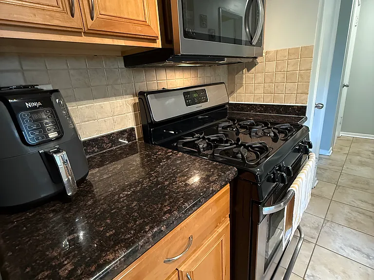 8356 Kilpatrick Ave — Photo 3