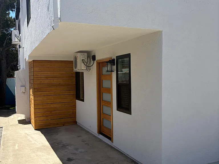 4018 Riviera Dr #1 — Photo 15