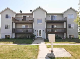 405 James Blvd #1, Oxford, IA 52322